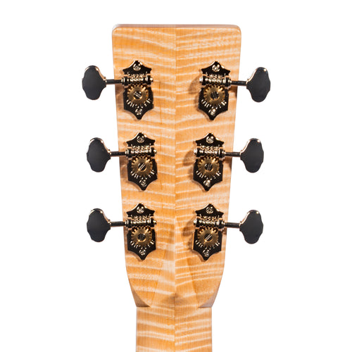 Martin Custom Shop "J" Jumbo Acoustic Guitar, 28 Style, Adirondack Spruce/Pacific Big Leaf Flamed Maple