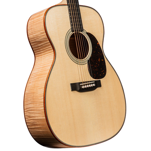 Martin Custom Shop "J" Jumbo Body 28 Style Acoustic Guitar, Adirondack Spruce/Pacific Big Leaf Flamed Maple