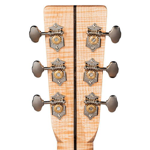 Martin Custom Shop "J" Jumbo Body 28 Style Acoustic Guitar, Adirondack Spruce/Pacific Big Leaf Flamed Maple