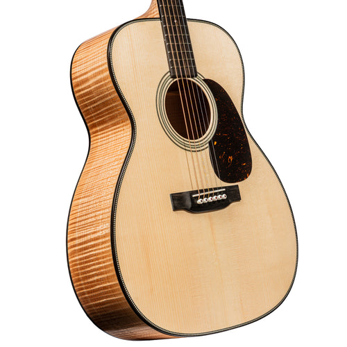 Martin Custom Shop "J" Jumbo Body 28 Style Acoustic Guitar, Adirondack Spruce/Pacific Big Leaf Flamed Maple