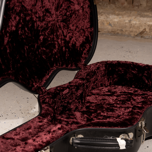 Calton Cases 00 12 Fret Style Hardshell w Red Velvet Interior Black