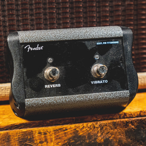 Fender Tone Master Deluxe Reverb Guitar Combo Amp, Blonde w/Footswitch and Slipcover - Used