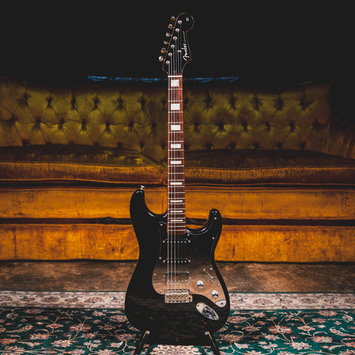 2005 Fender Big Block Stratocaster Electric Guitar, Black w/ Gig Bag - Used