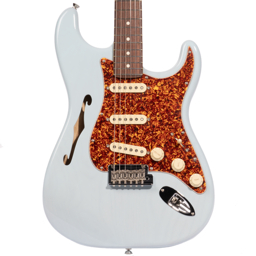 Fender Limited Edition American Professional II Stratocaster Thinline, Transparent Daphne Blue
