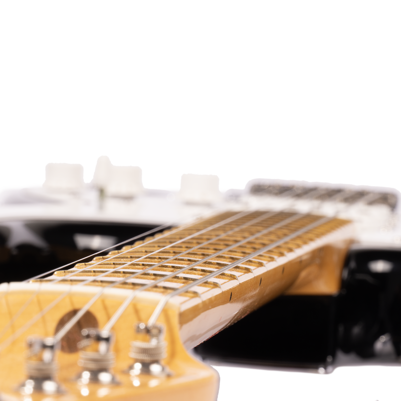 Fender 70th Anniversary American Vintage II 1954 Stratocaster, Maple Fingerboard, 2-Color Sunburst