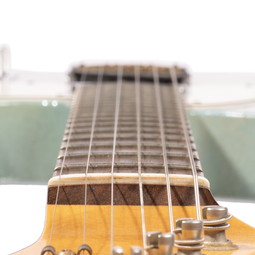 Fender Custom Shop Limited Edition '61 Telecaster Relic, Aged Daphne Blue Sparkle