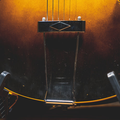 1952 Gibson ES-150 Electric Guitar Sunburst W/HSC - Used