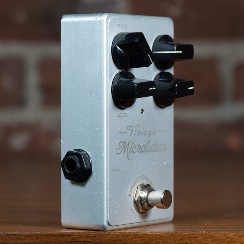 Darkglass Electronics Vintage Microtubes Bass Guitar Preamp