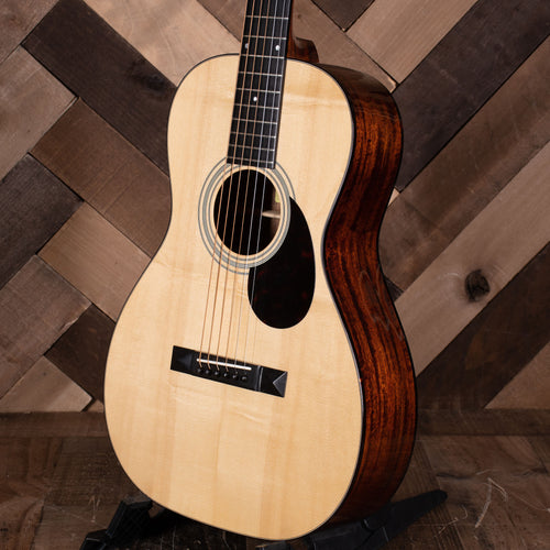 2018 Eastman E10P Acoustic Guitar w/ HSC - Used