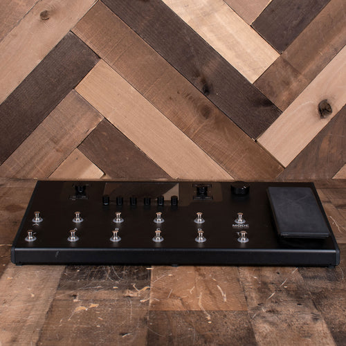 Line 6 Helix LT Multi Effect And Amp Modeler Effect Pedal - Used