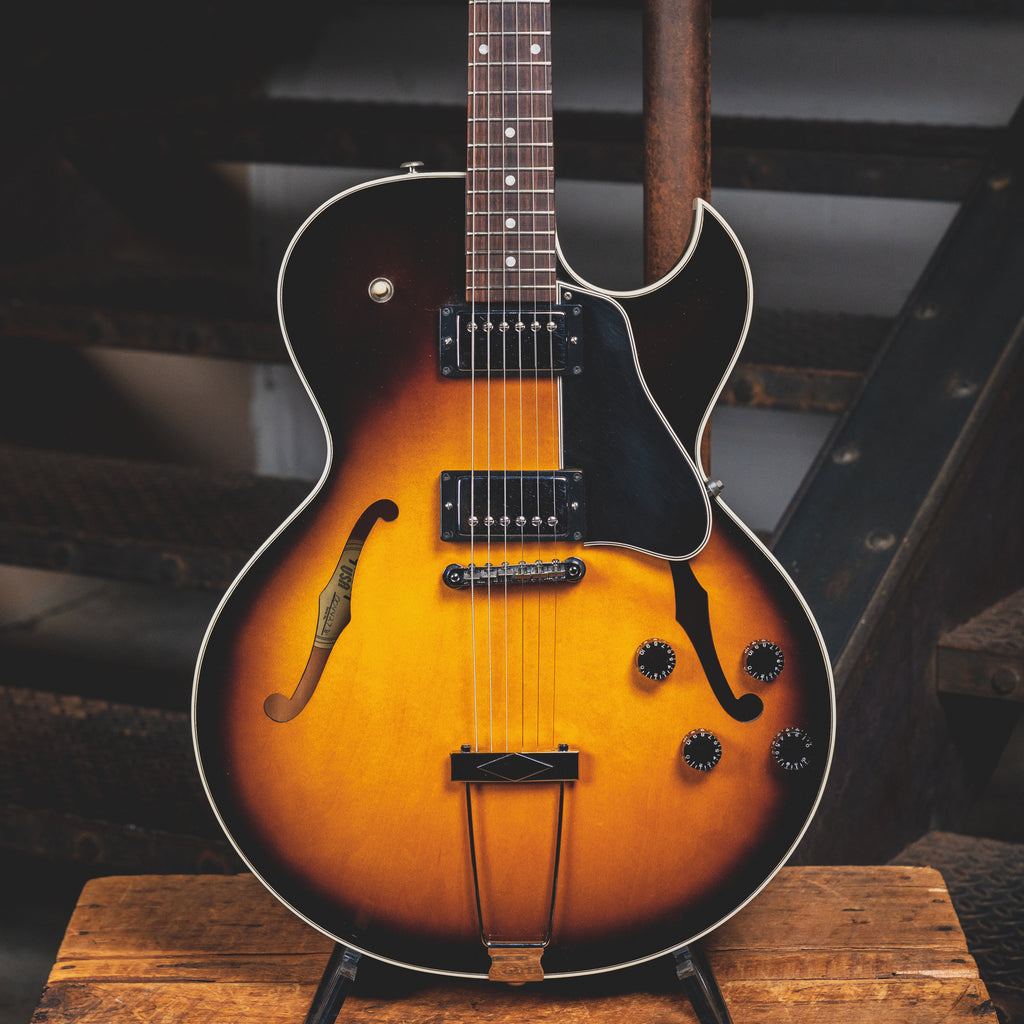 2002 Gibson ES-135 Vintage Sunburst Electric Guitar w/ OHSC - Used
