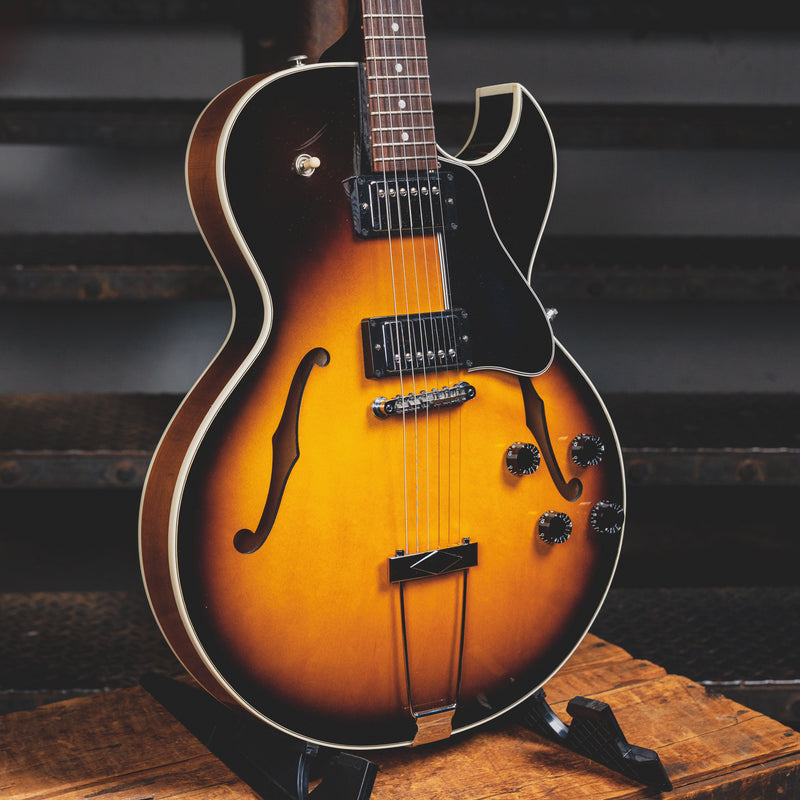 2002 Gibson ES-135 Vintage Sunburst Electric Guitar w/ OHSC - Used