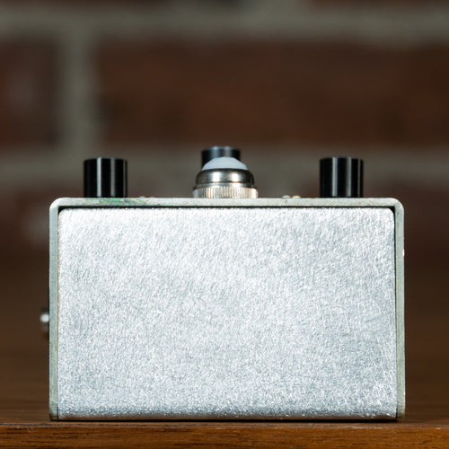 kobo　オーダーメイドエフェクター BAND-MAIDギタリストKANAMIさんの最新ペダルボード紹介｜News ニュース