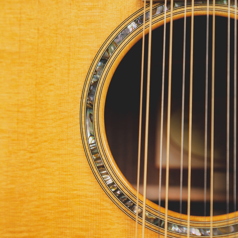 2012 Taylor GSE 12-String Acoustic Guitar, Sitka Spruce Top, Rosewood Back & Sides- Natural