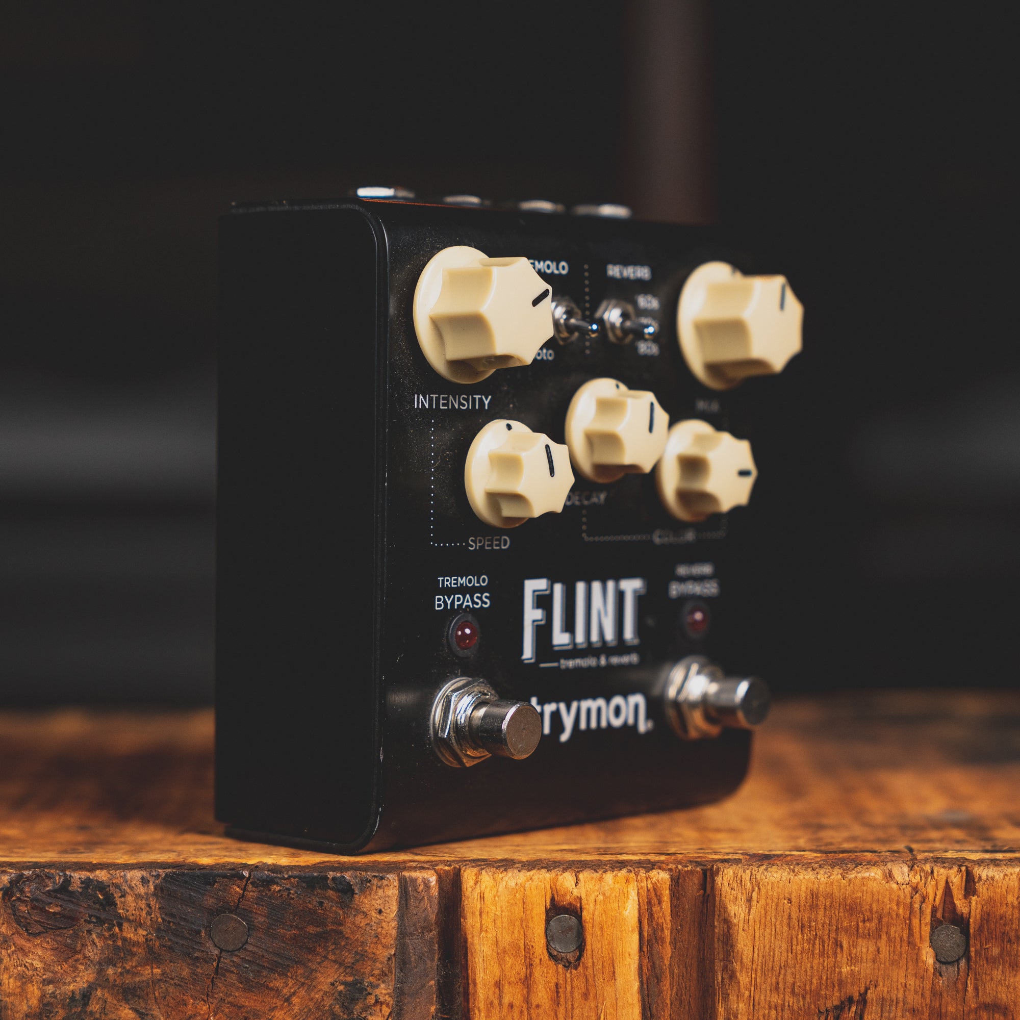 Strymon FLINT トレモロ・リバーブ　V1 初代 Strymon Flint V1 Reverb and Tremolo Effect Pedal - Used – Russo Music