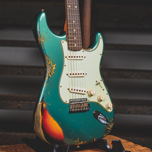 2018 Fender Custom Shop '61 Stratocaster Heavy Relic Sherwood Green Over 3-Tone Sunburst w/ OHSC - Used