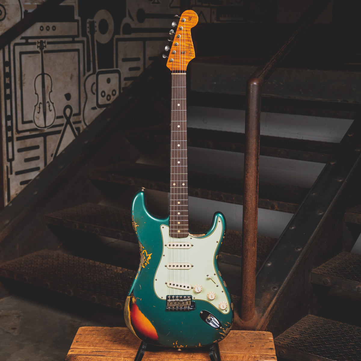 2018 Fender Custom Shop '61 Stratocaster Heavy Relic Sherwood Green Over 3-Tone Sunburst w/ OHSC - Used