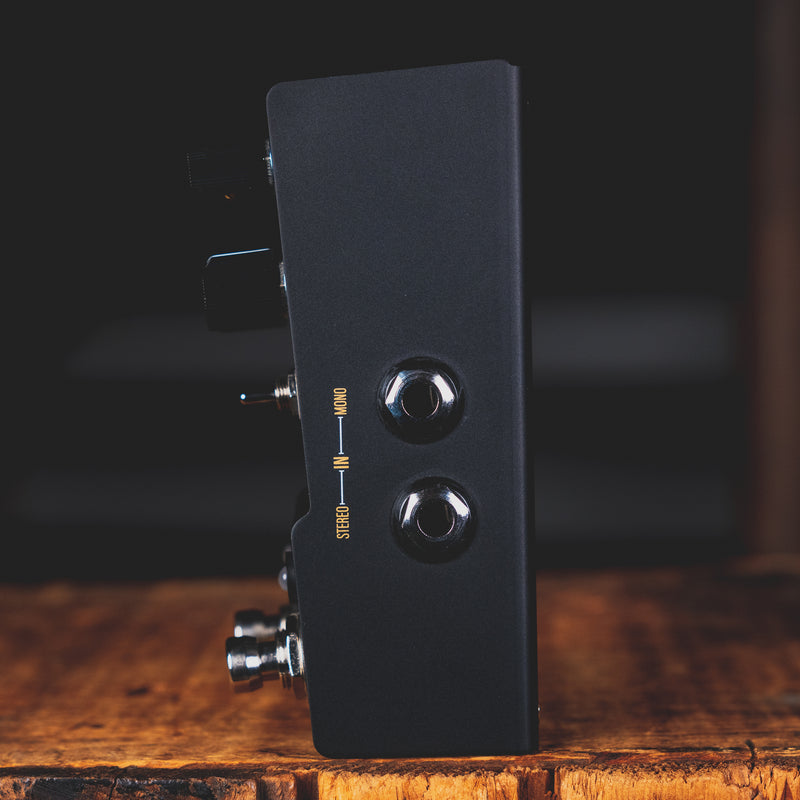 Walrus Audio Mako Series R1 High Fidelity Stereo Reverb Pedal w/Box - Used