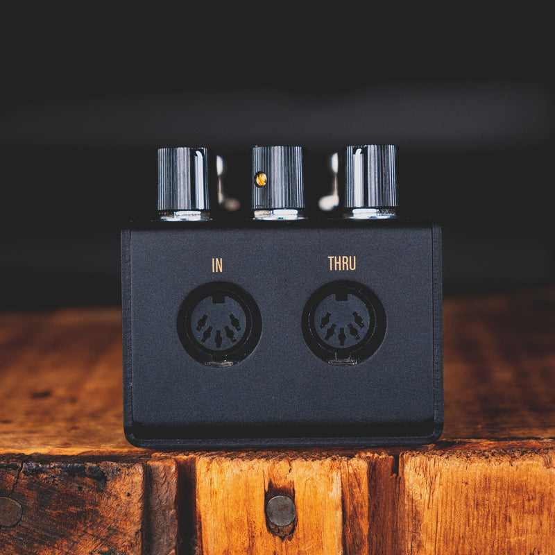 Walrus Audio Mako Series R1 High Fidelity Stereo Reverb Pedal w/Box - Used