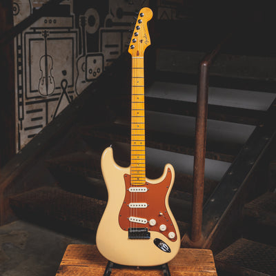 2006 Fender American Deluxe Stratocaster Electric Guitar, Honey Blonde w/ OHSC - Used