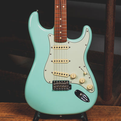 2019 Fender Vintera 60's Stratocaster Electric Guitar Surf Green w/ OGB - Used