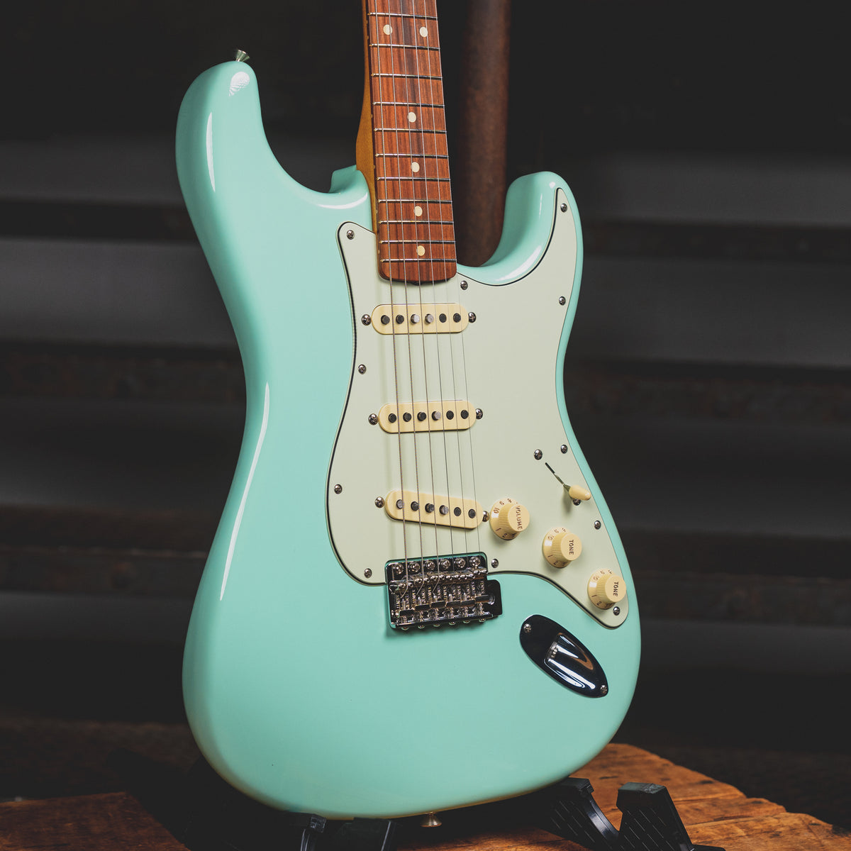 2019 Fender Vintera 60's Stratocaster Electric Guitar Surf Green w/ OGB - Used