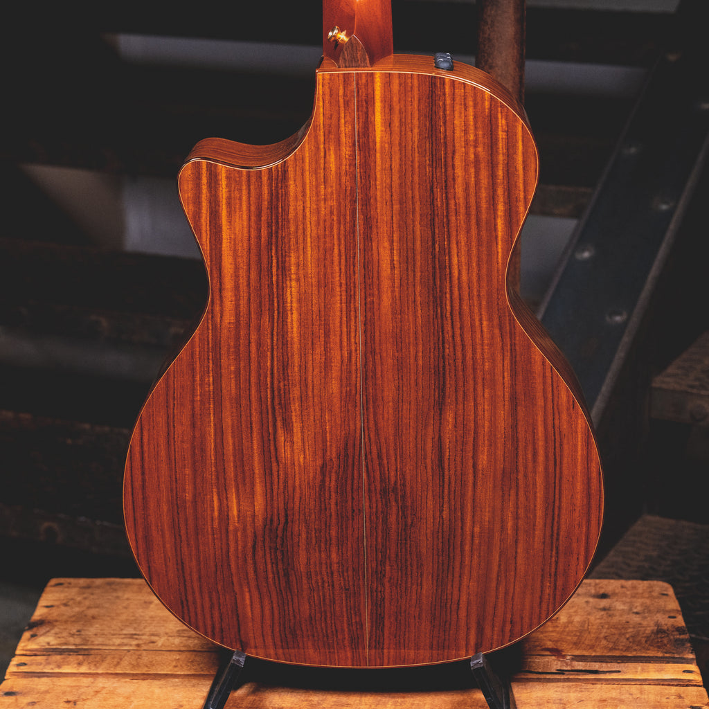 2011 Taylor NS74ce AcousticElectric Nylon String Guitar, Natural w/OH