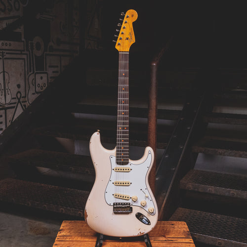 2018 Fender Custom Shop '64 Stratocaster Relic Electric Guitar, Super Faded Shell Pink - Used