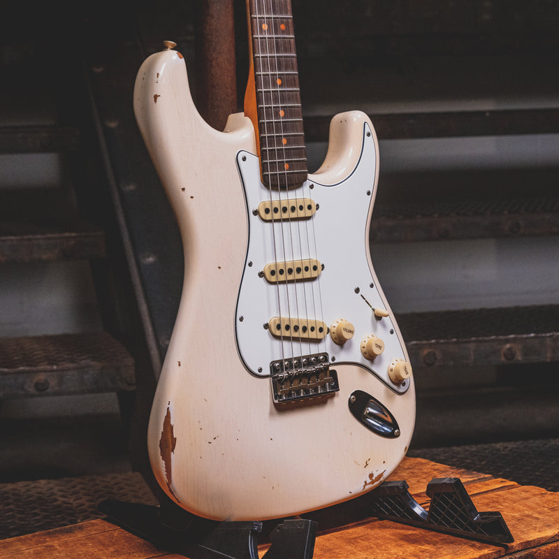 2018 Fender Custom Shop '64 Stratocaster Relic Electric Guitar, Super Faded Shell Pink - Used