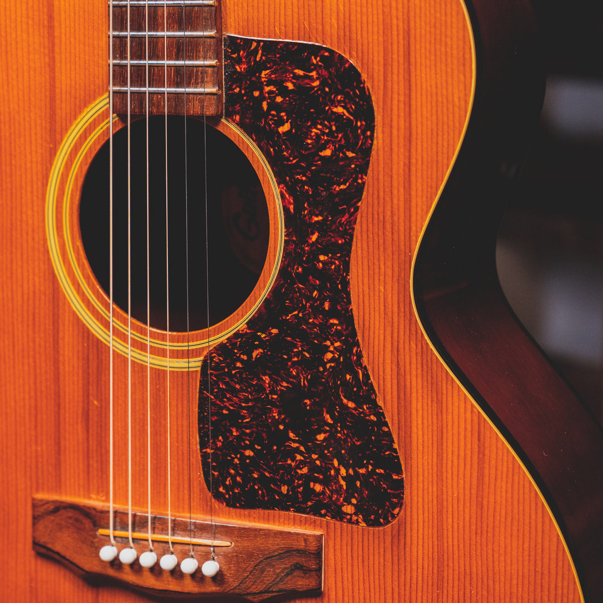 1990 Guild GF25 Acoustic Guitar, Spruce / Mahogany, Natural