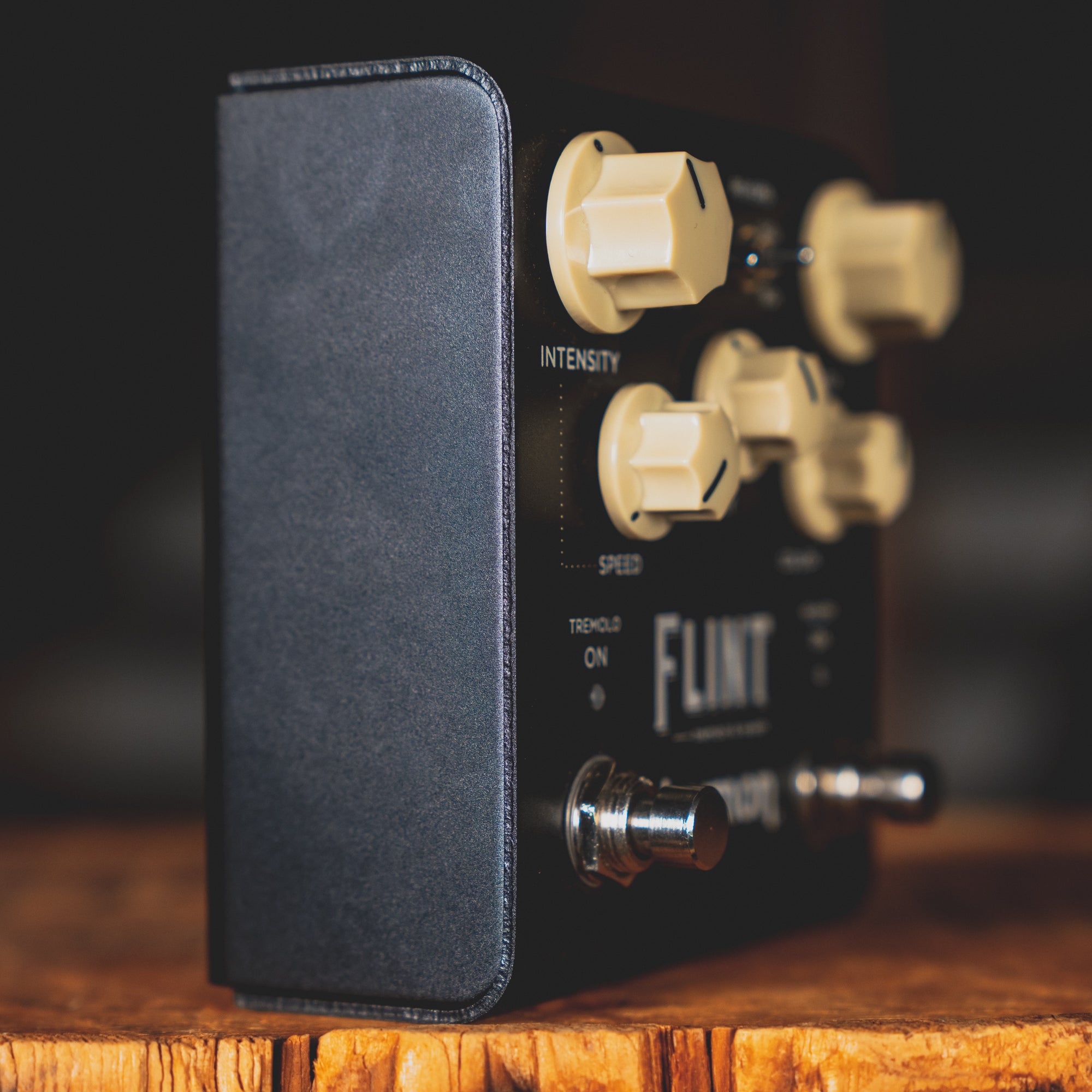 Strymon Flint V2 Reverb & Tremolo Effect Pedal - Used – Russo Music