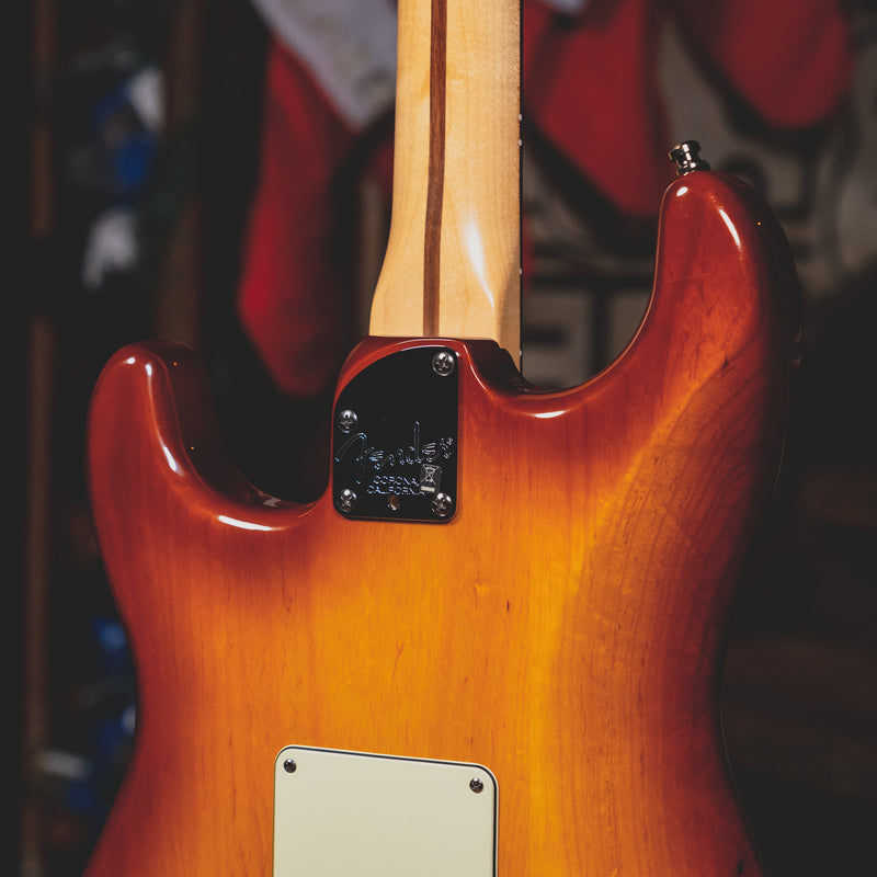 2008 Fender American Deluxe Ash Stratocaster Electric Guitar, Tobacco Sunburst w/Hard Case - Used