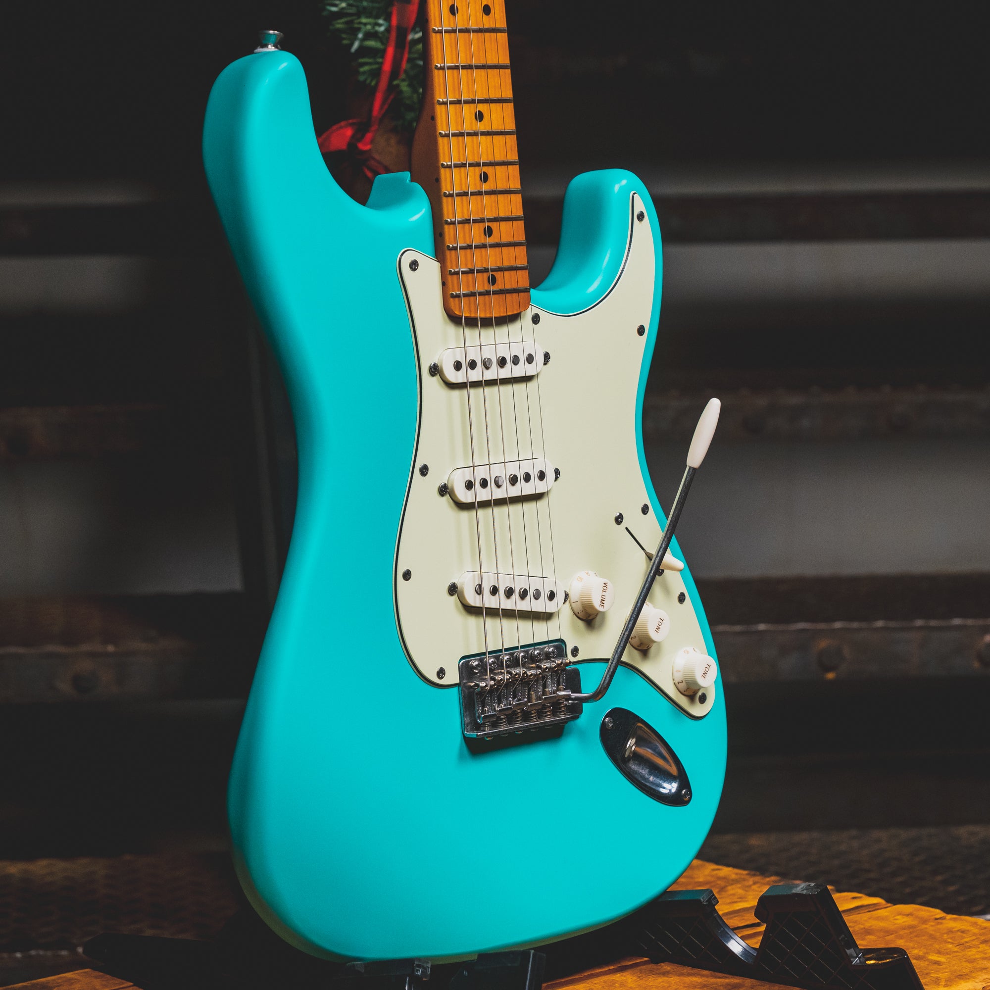 2022 Squier 40th Anniversary Vintage Edition Stratocaster, Sea