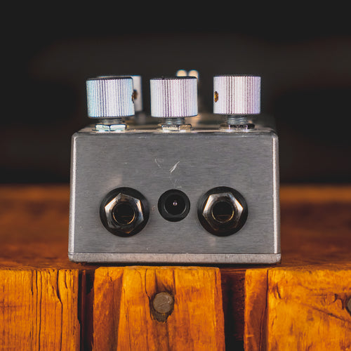 Walrus Audio Julia Analog Chorus/Vibrato V2, Platinum Walrus Audio Julia Analog Chorus/Vibrato V2, Platinum