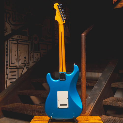 2016 Fender Standard Stratocaster Electric Guitar, Lake Placid Blue w/HSC- Used