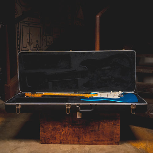 2016 Fender Standard Stratocaster Electric Guitar, Lake Placid Blue w/HSC- Used