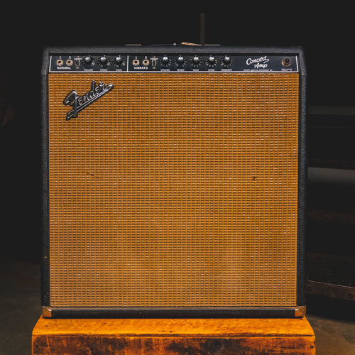 1964 Fender Concert Guitar Combo Tube Amplifier w/Calzone Road Case - Used