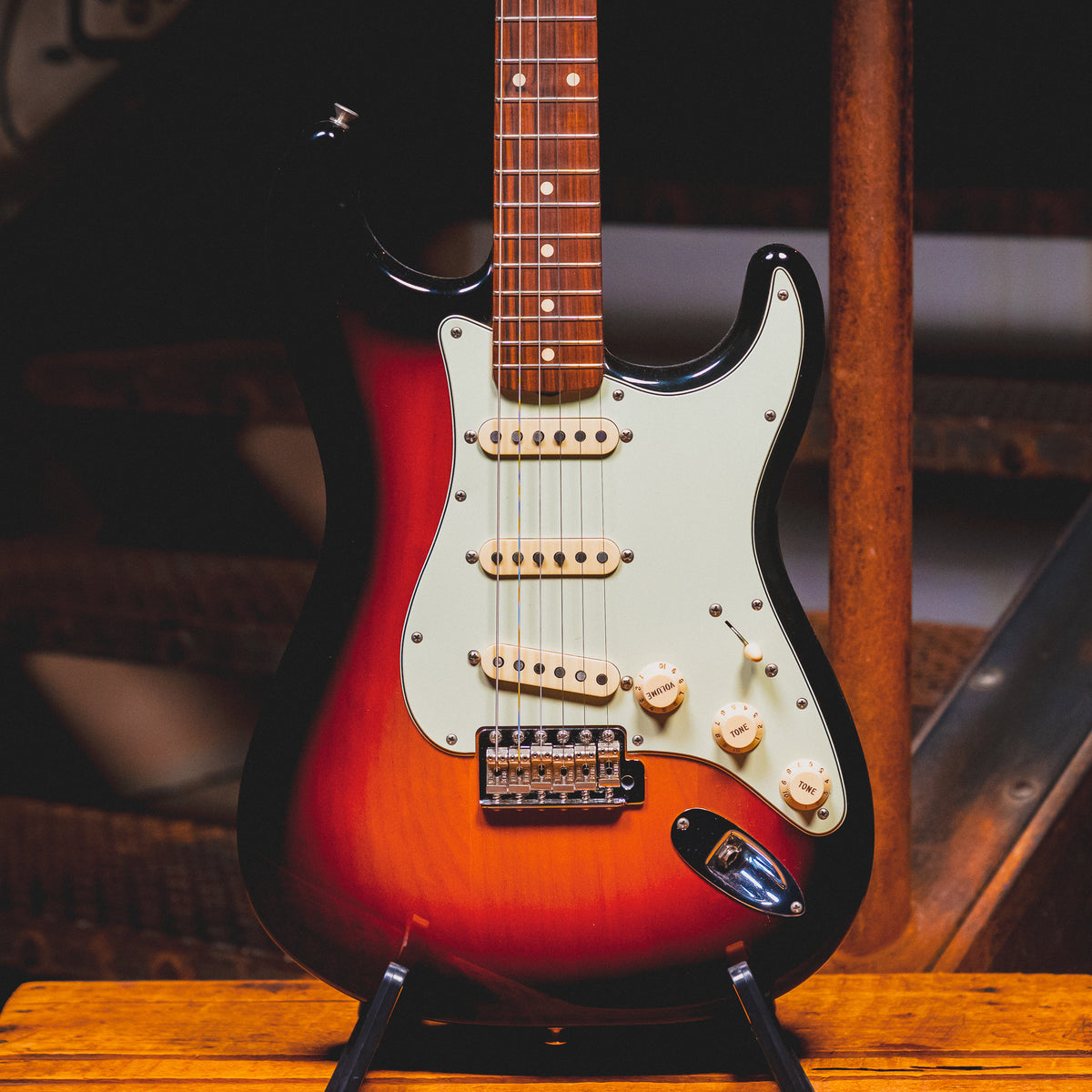 2017 Fender Classic Series '60s Stratocaster, 3-Color Sunburst w/Gig Bag - Used