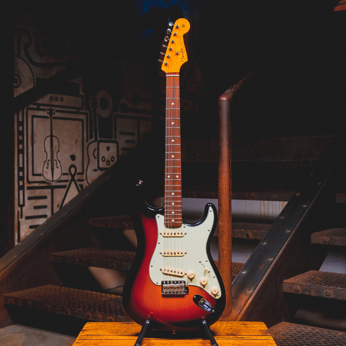 2017 Fender Classic Series '60s Stratocaster, 3-Color Sunburst w/Gig Bag - Used