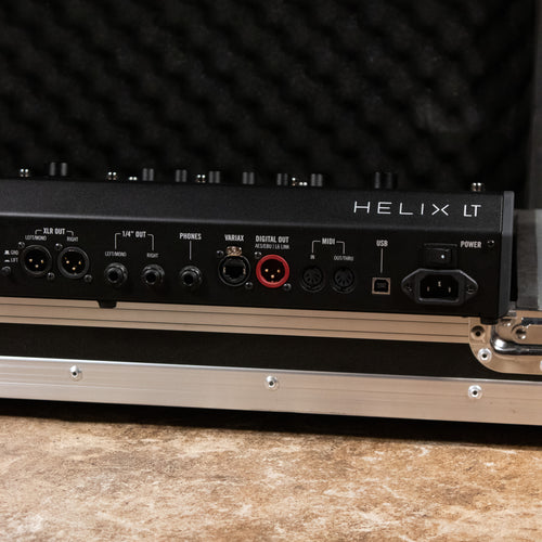 Line 6 Helix LT Multi Effect Pedal Floorboard w/Gator Tour Case - Used