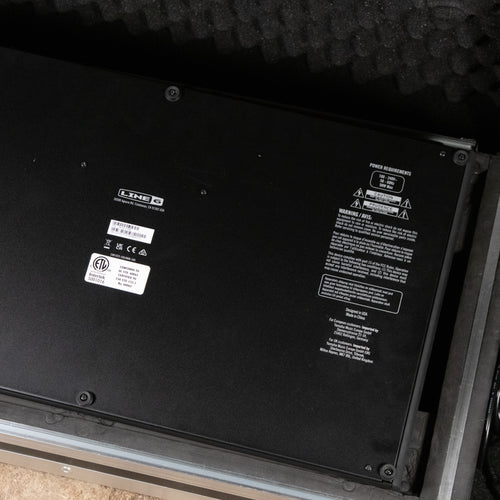 Line 6 Helix LT Multi Effect Pedal Floorboard w/Gator Tour Case - Used