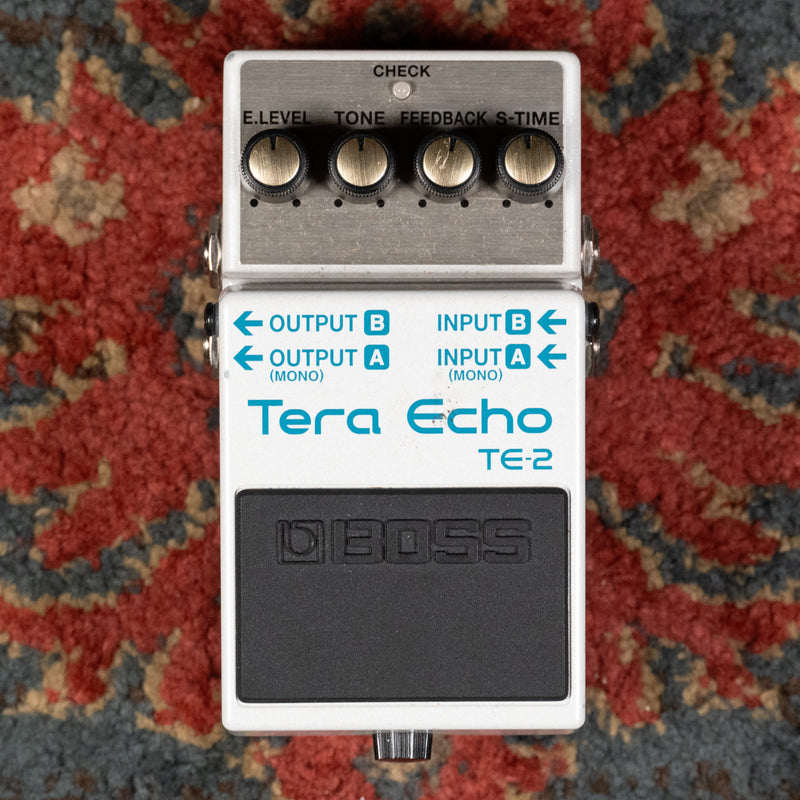 Boss TE-2 Tera Echo Stereo Delay Effect Pedal - Used