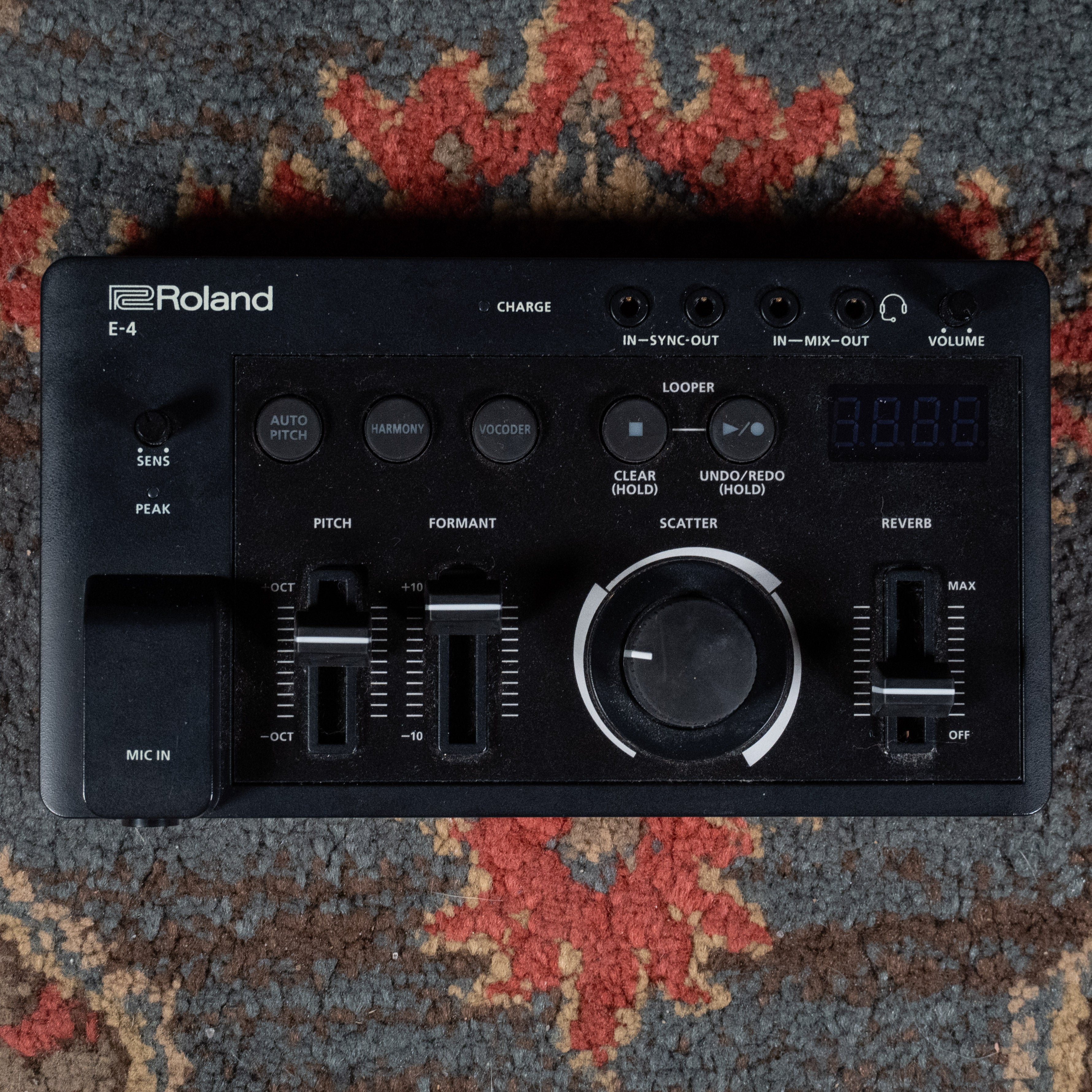 Roland Juno JD-Xi Analog/Digital Synth w/ E-4 Voice Tweaker - Used