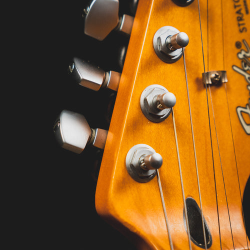 2006 Fender 60th Anniversary Standard Stratocaster Electric Guitar, Blizzard Pearl w/ GB - Used