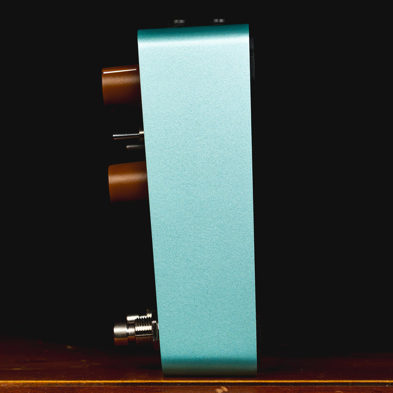 Universal Audio Del-Verb Ambience Companion Effect Pedal w/Box - Used