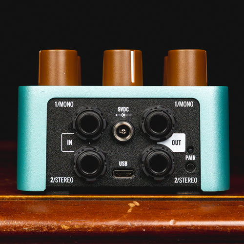 Universal Audio Del-Verb Ambience Companion Effect Pedal w/Box - Used