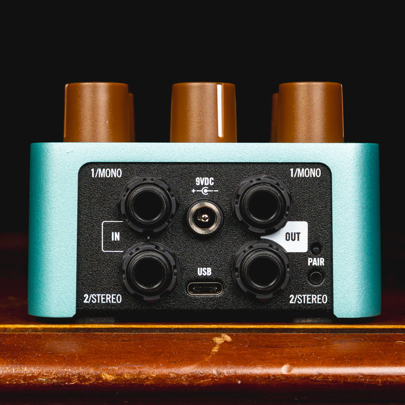 Universal Audio Del-Verb Ambience Companion Effect Pedal w/Box - Used