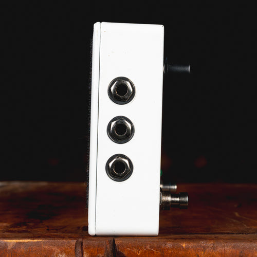 Electro-Harmonix Memory Man Deluxe 1100-TT Delay Effect Pedal w/Box - Used