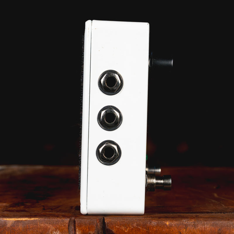 Electro-Harmonix Memory Man Deluxe 1100-TT Delay Effect Pedal w/Box - Used