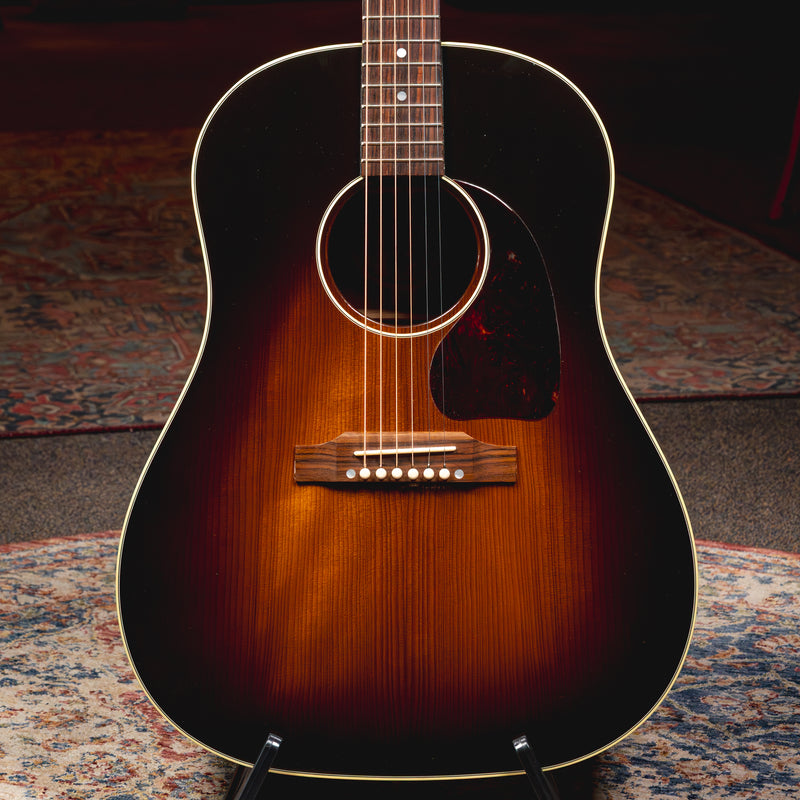 Gibson J-45 Vintage Acoustic Guitar, Vintage Sunburst w/ OHSC - Used
